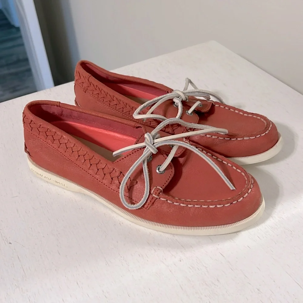 Sperry Women’s Quinn Boat Shoes / Size 7.5 / Leather Upper / Excellent Condition